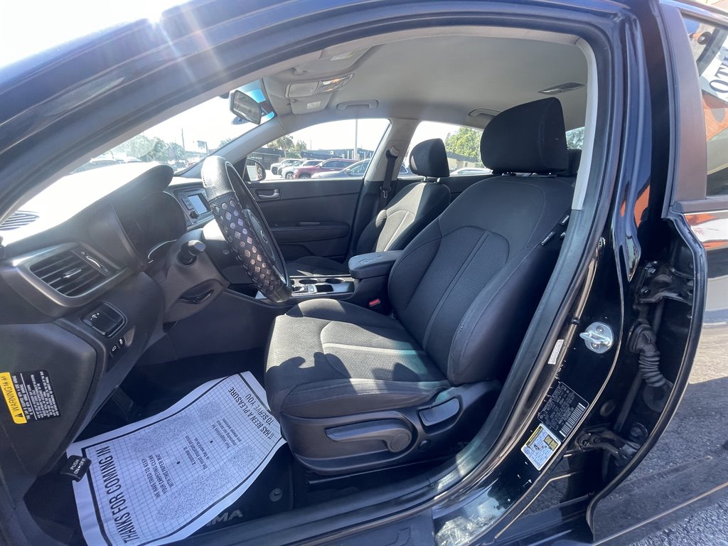 2017 Kia Optima - $11,995