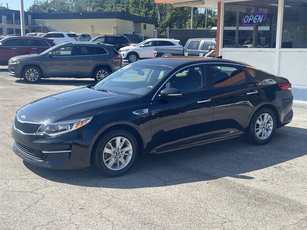 2017 Kia Optima - $11,995