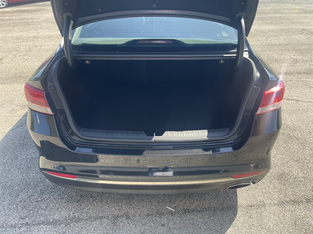2017 Kia Optima - $11,995