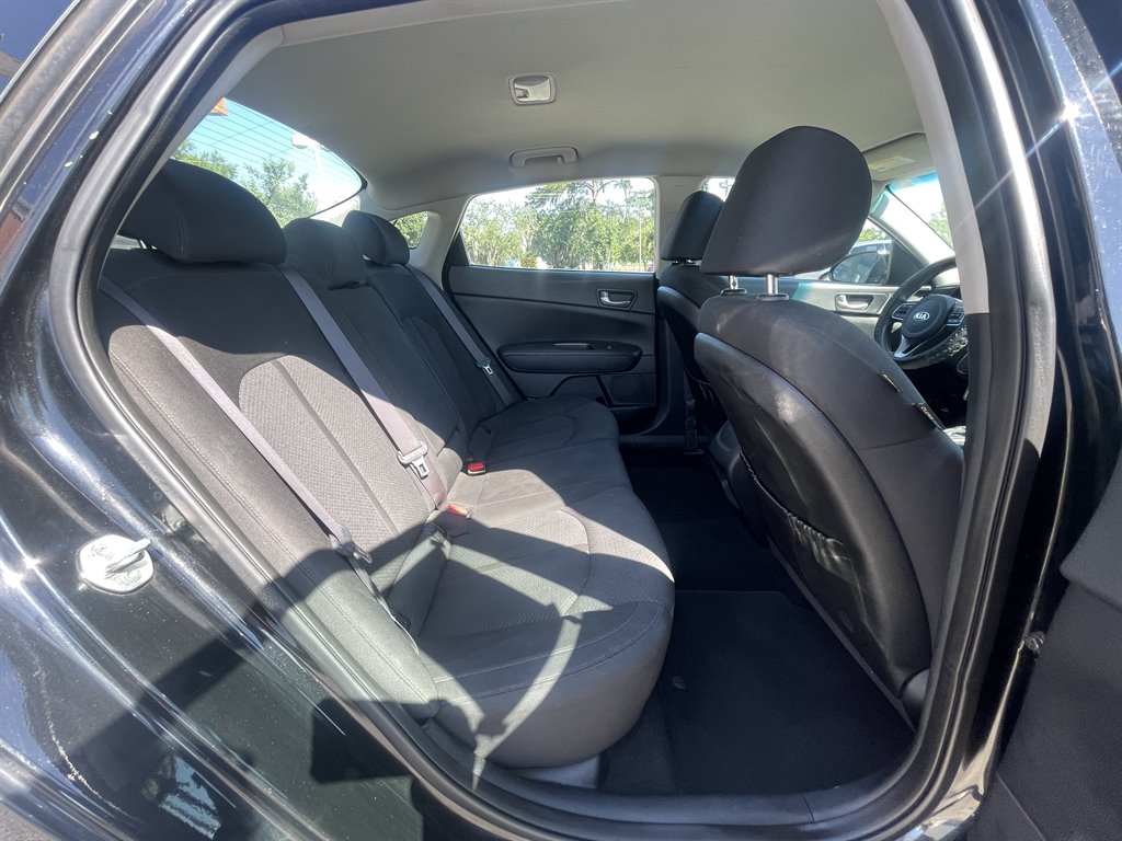 2017 Kia Optima - $11,995