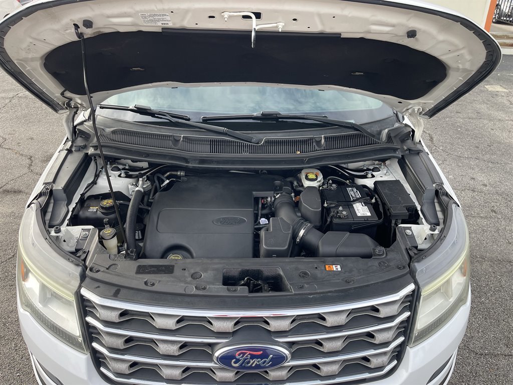 2016 Ford Explorer - $14,995