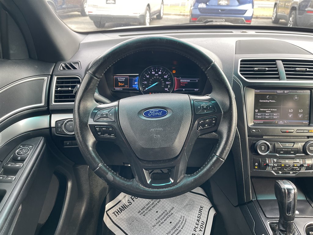 2016 Ford Explorer - $14,995