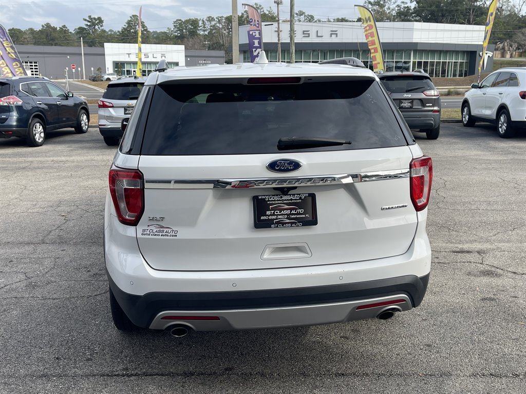 2016 Ford Explorer - $14,995