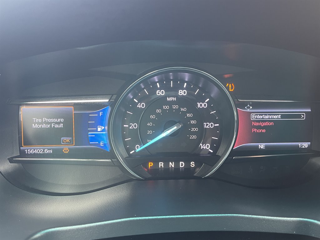 2016 Ford Explorer - $14,995