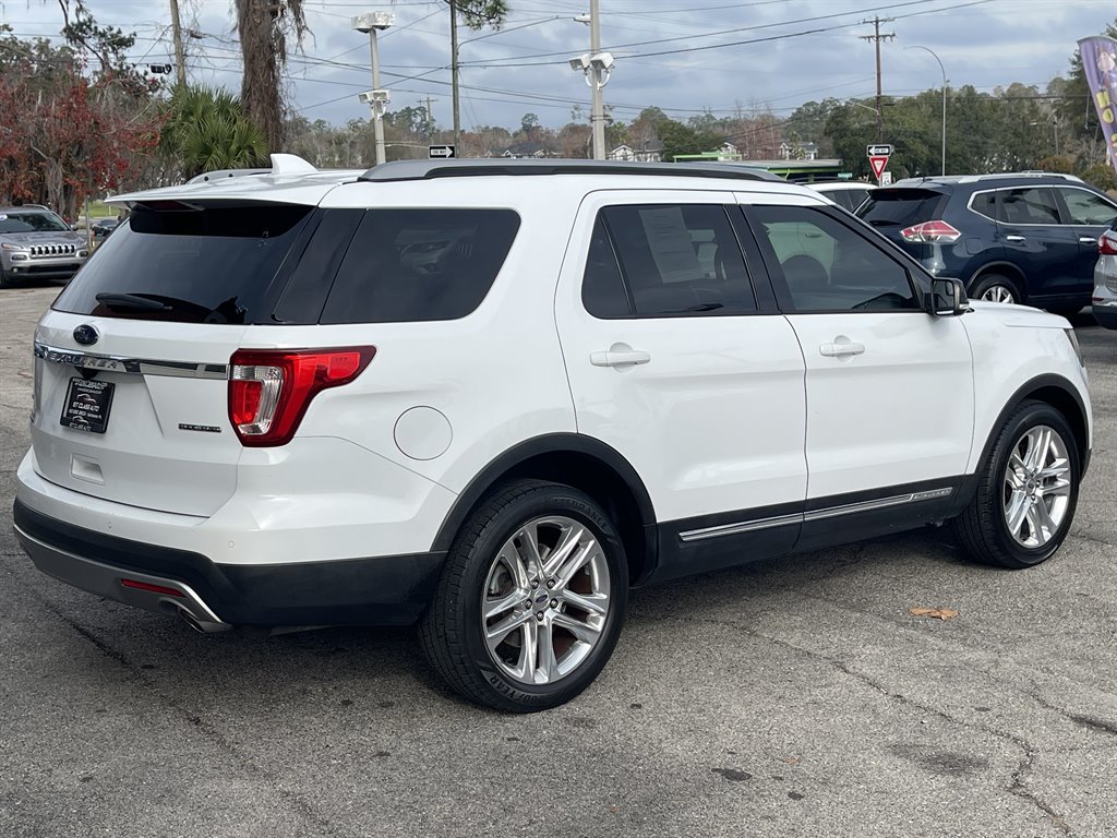 2016 Ford Explorer - $14,995