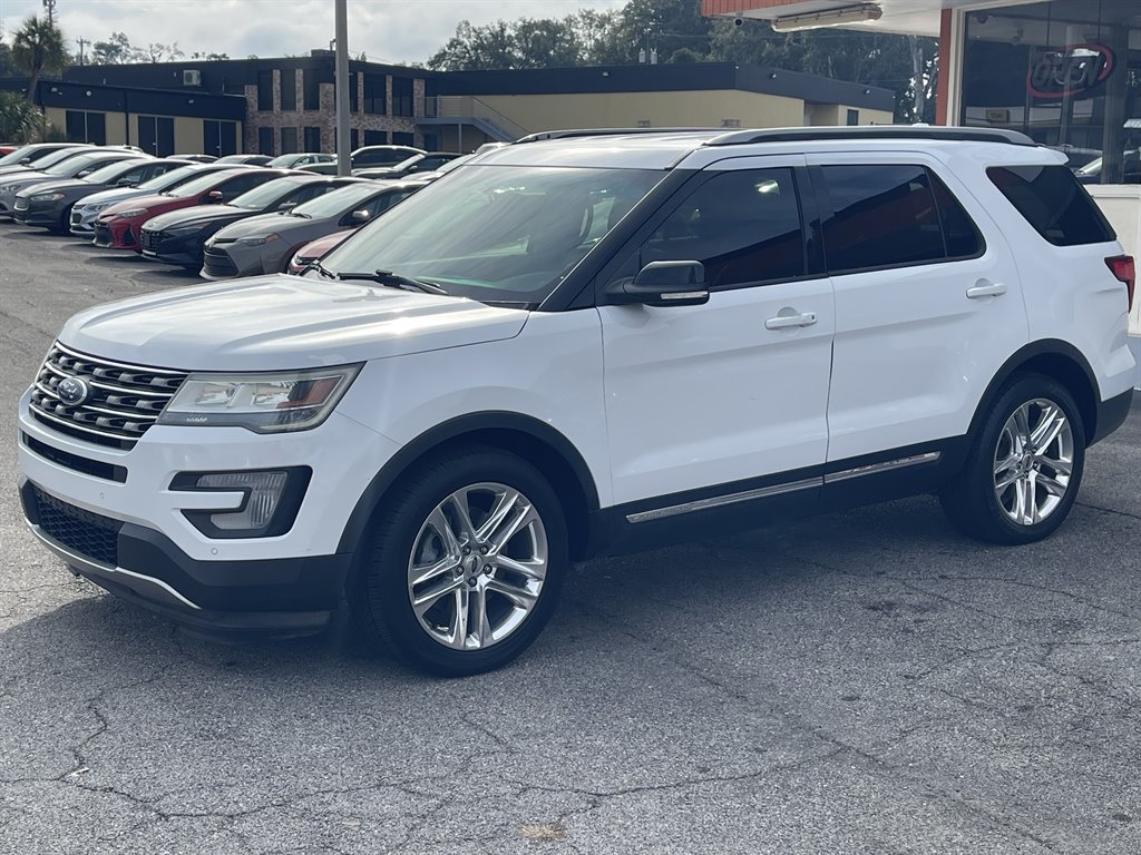 2016 Ford Explorer - $14,995