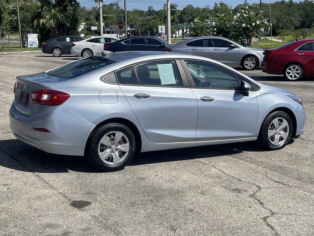 2017 Chevrolet Cruze - $9,995
