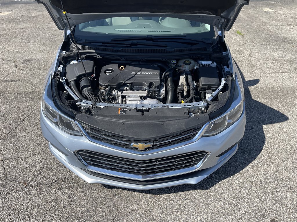2017 Chevrolet Cruze - $9,995