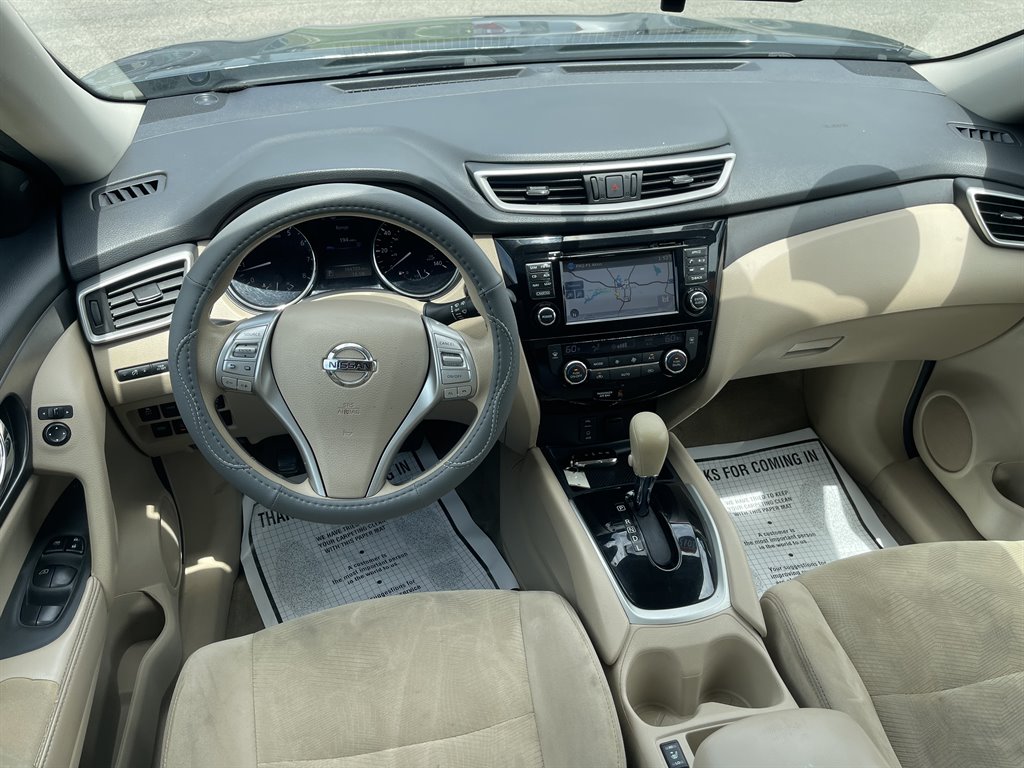 2015 Nissan Rogue - $9,995