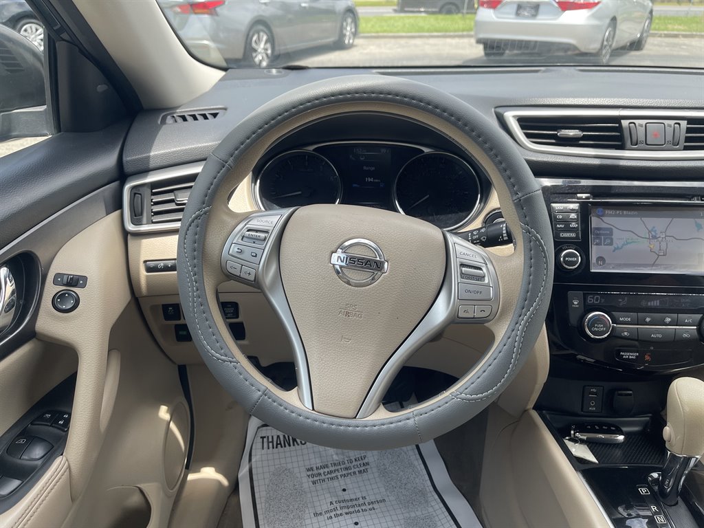 2015 Nissan Rogue - $9,995