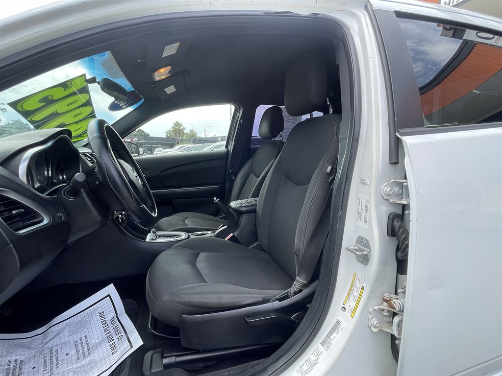 2013 Dodge Avenger - $7,495