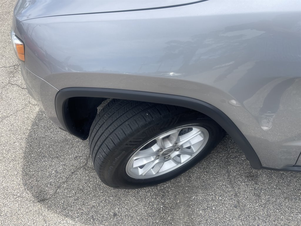 2018 Jeep Cherokee - $14,995