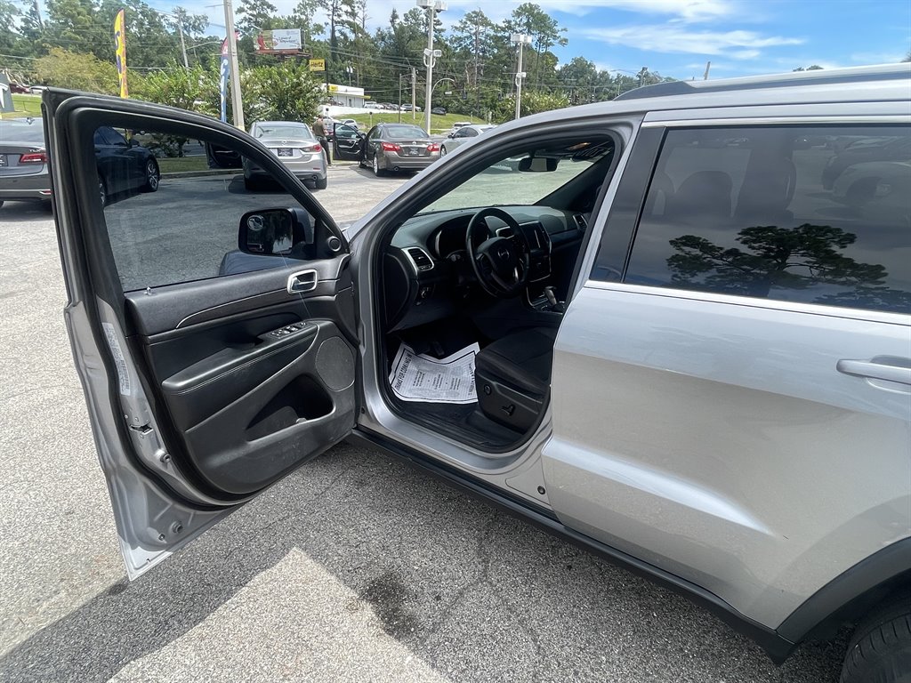 2018 Jeep Cherokee - $14,995