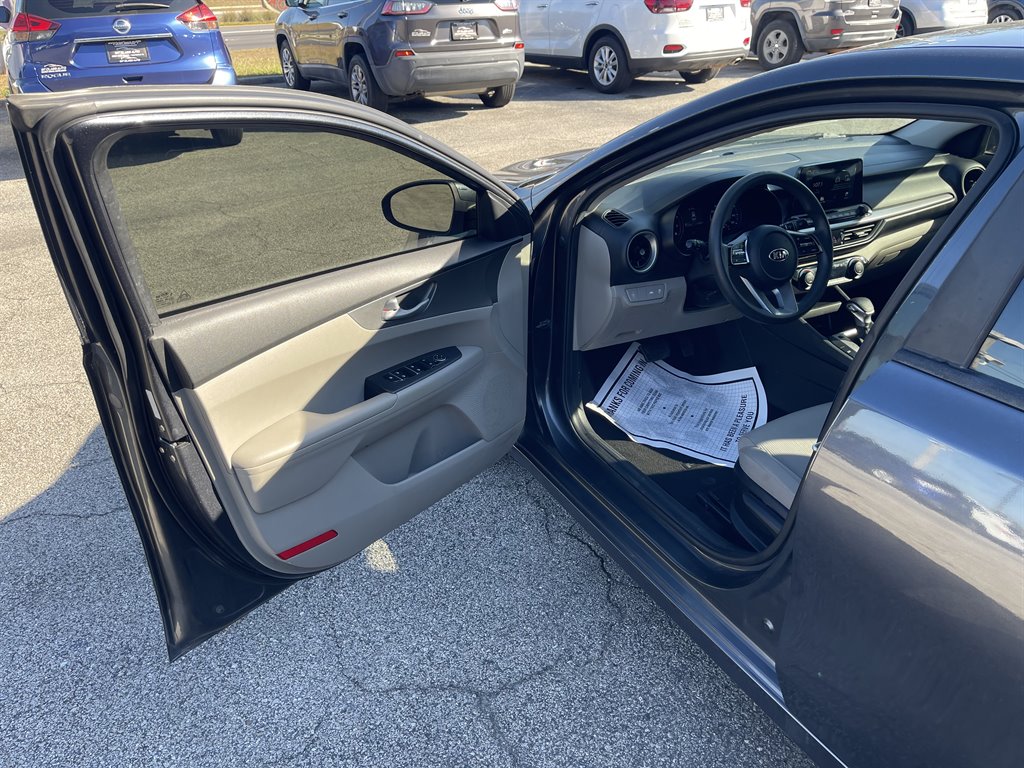 2019 Kia Forte - $11,995