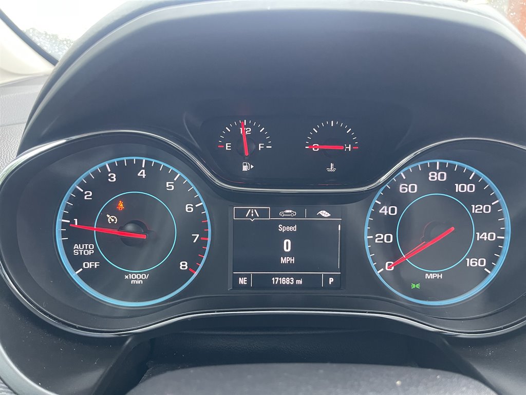 2017 Chevrolet Cruze - $9,995