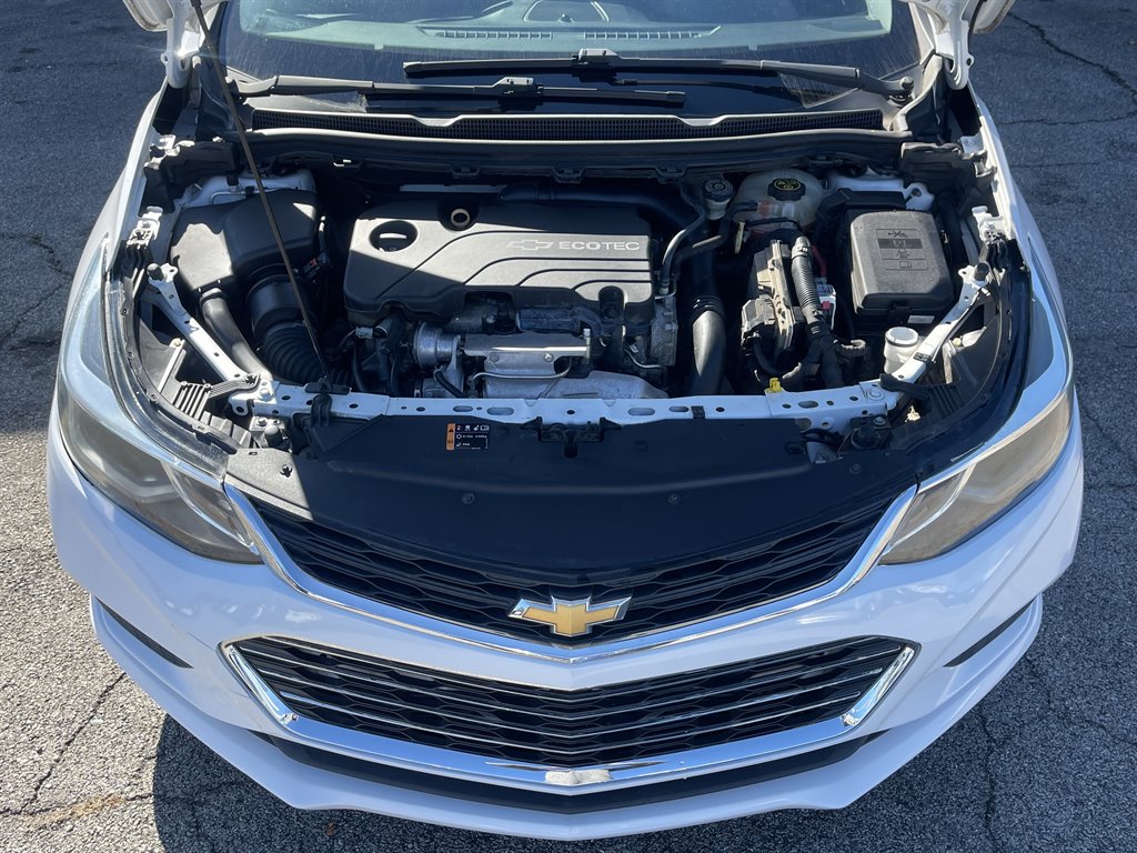 2017 Chevrolet Cruze - $9,995