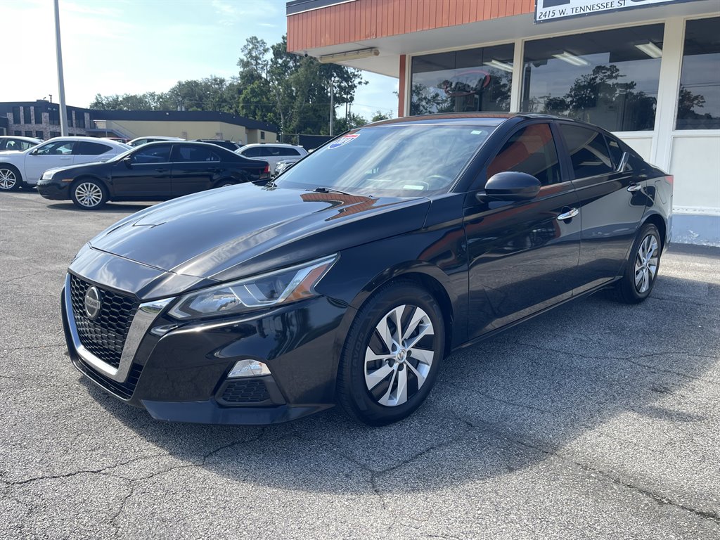 2019 Nissan Altima - $14,995