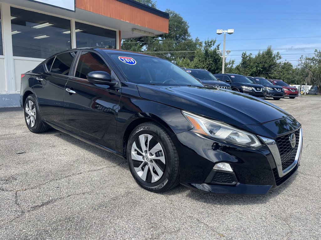 2019 Nissan Altima - $14,995