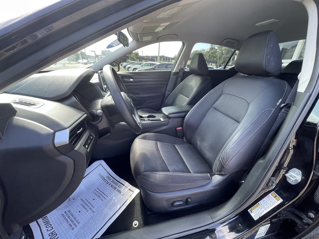 2019 Nissan Altima - $14,995