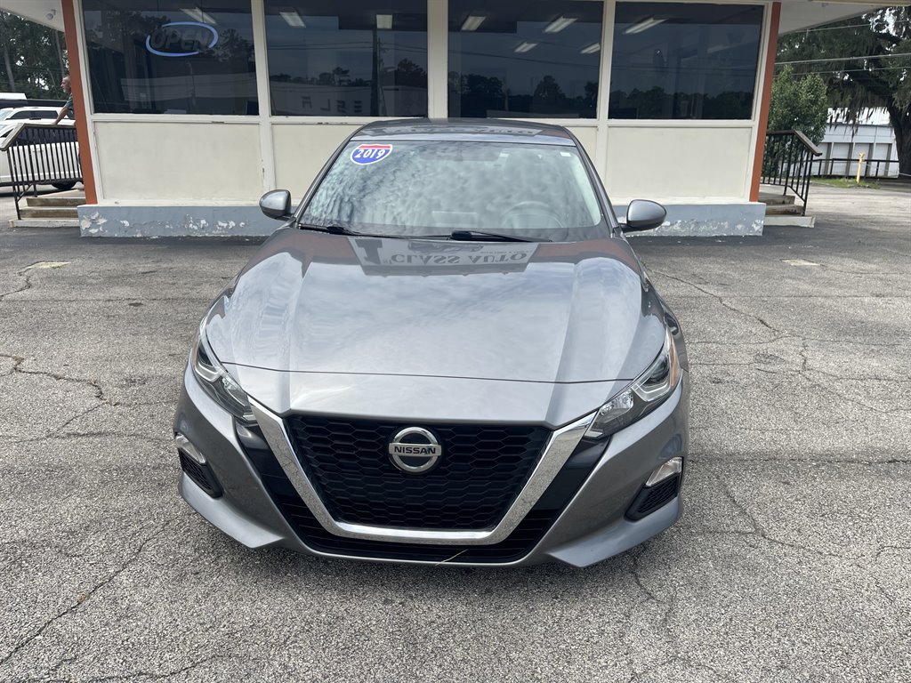 2019 Nissan Altima - $14,995