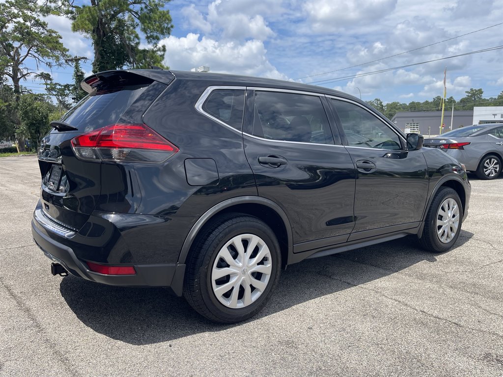 2017 Nissan Rogue - $12,995