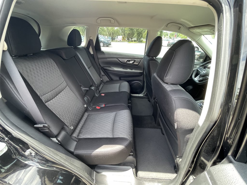 2017 Nissan Rogue - $12,995