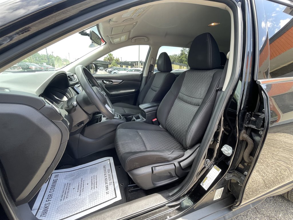 2017 Nissan Rogue - $12,995