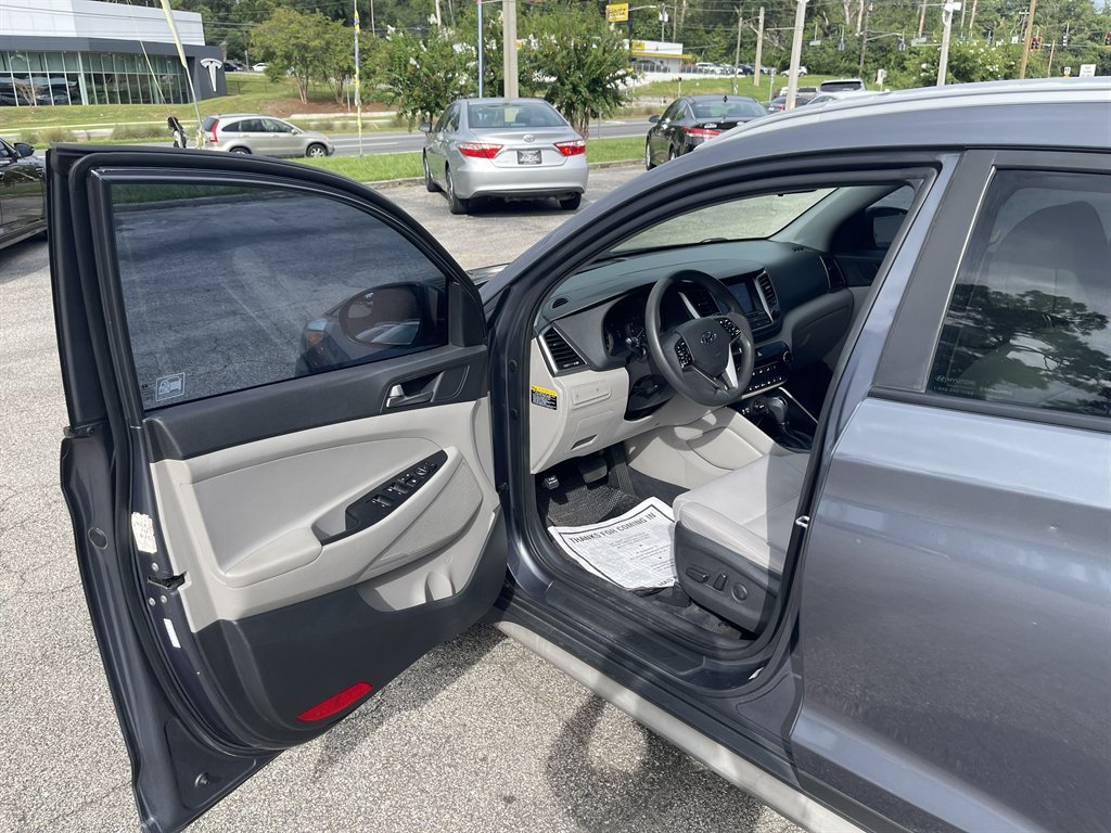 2018 Hyundai Tucson - $13,995