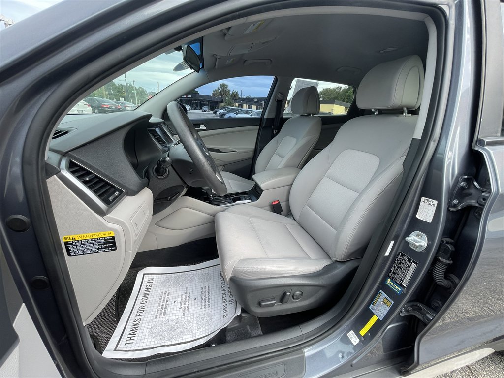 2018 Hyundai Tucson - $13,995