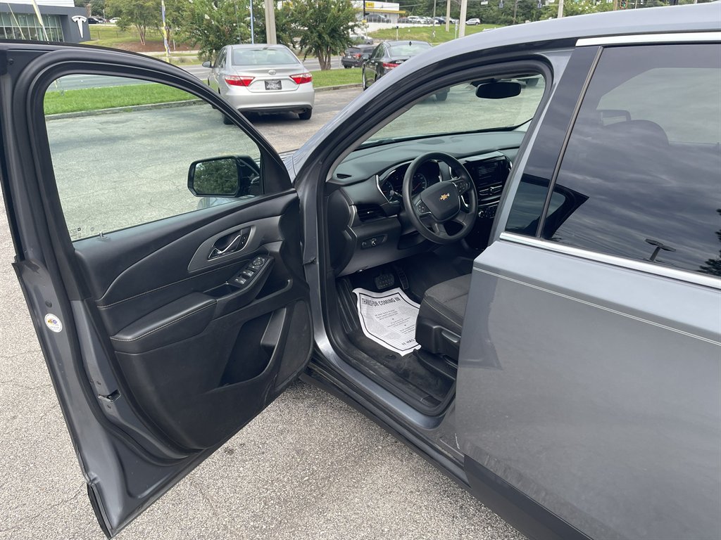 2021 Chevrolet Traverse - $15,995