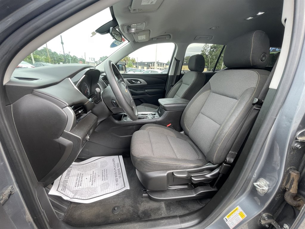 2021 Chevrolet Traverse - $15,995