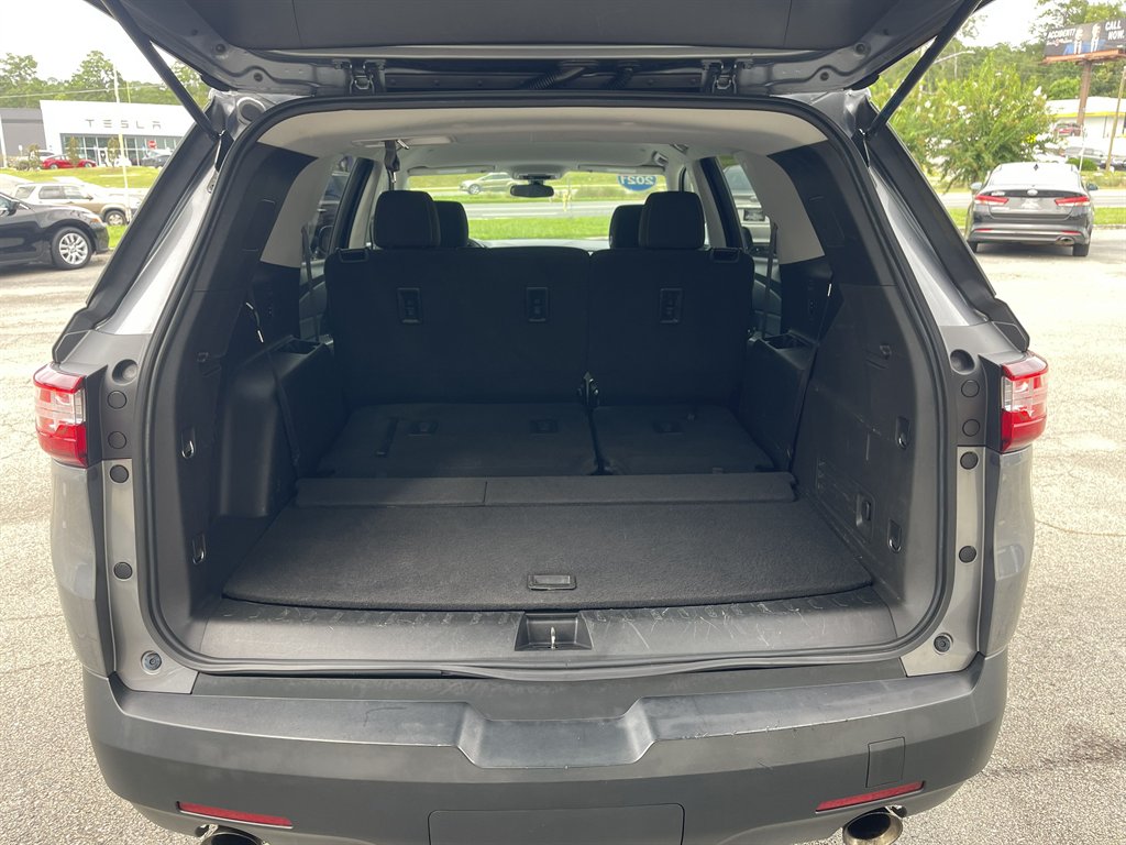 2021 Chevrolet Traverse - $15,995