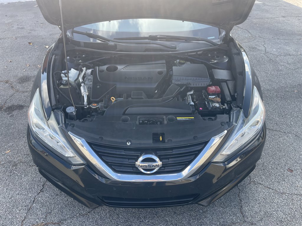 2017 Nissan Altima - $10,995