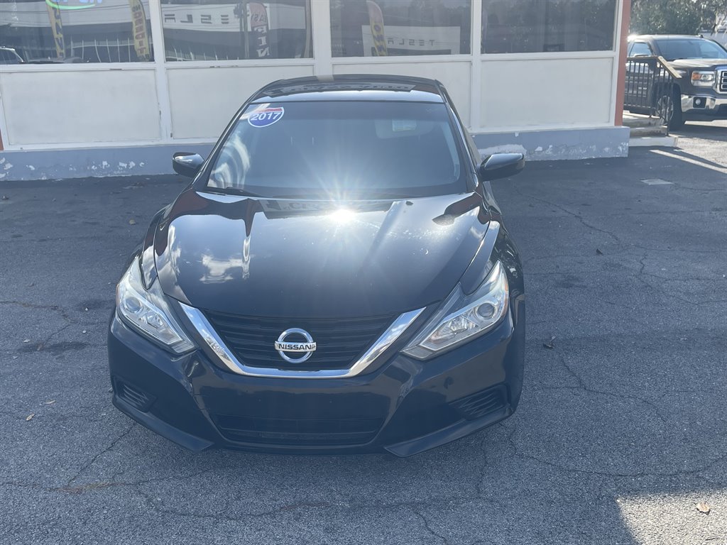 2017 Nissan Altima - $10,995