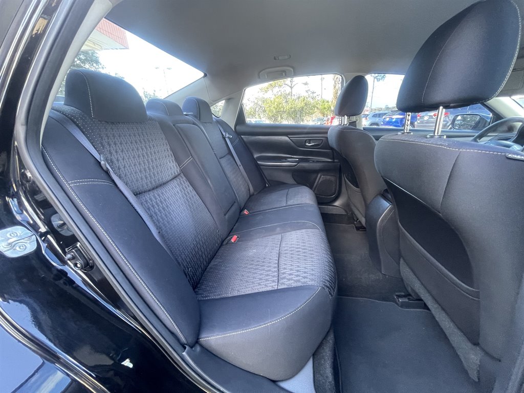 2017 Nissan Altima - $10,995