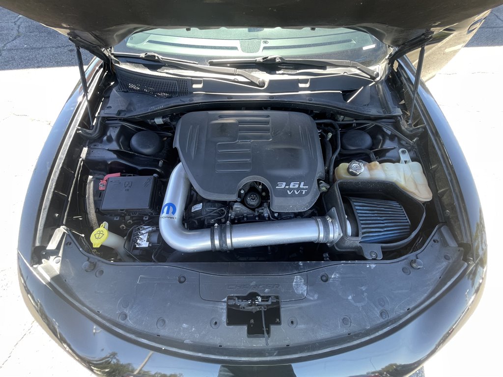 2016 Dodge Charger - $13,995