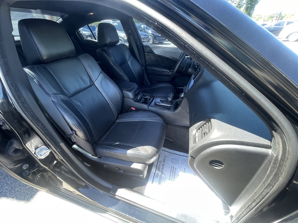 2016 Dodge Charger - $13,995