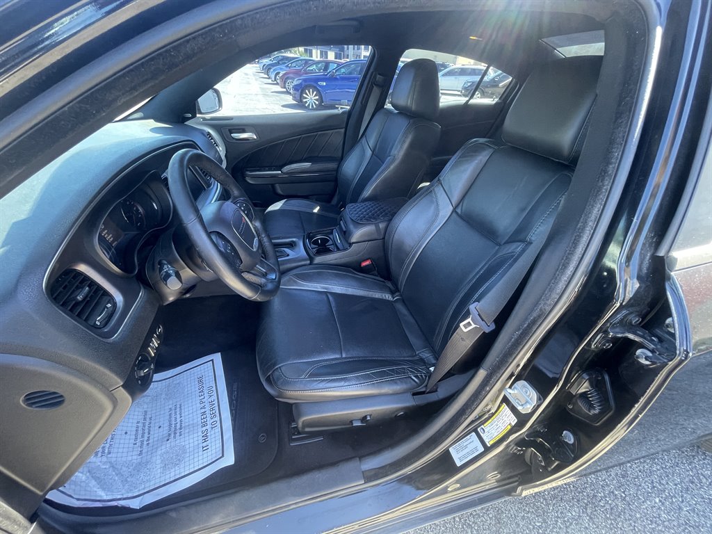 2016 Dodge Charger - $13,995