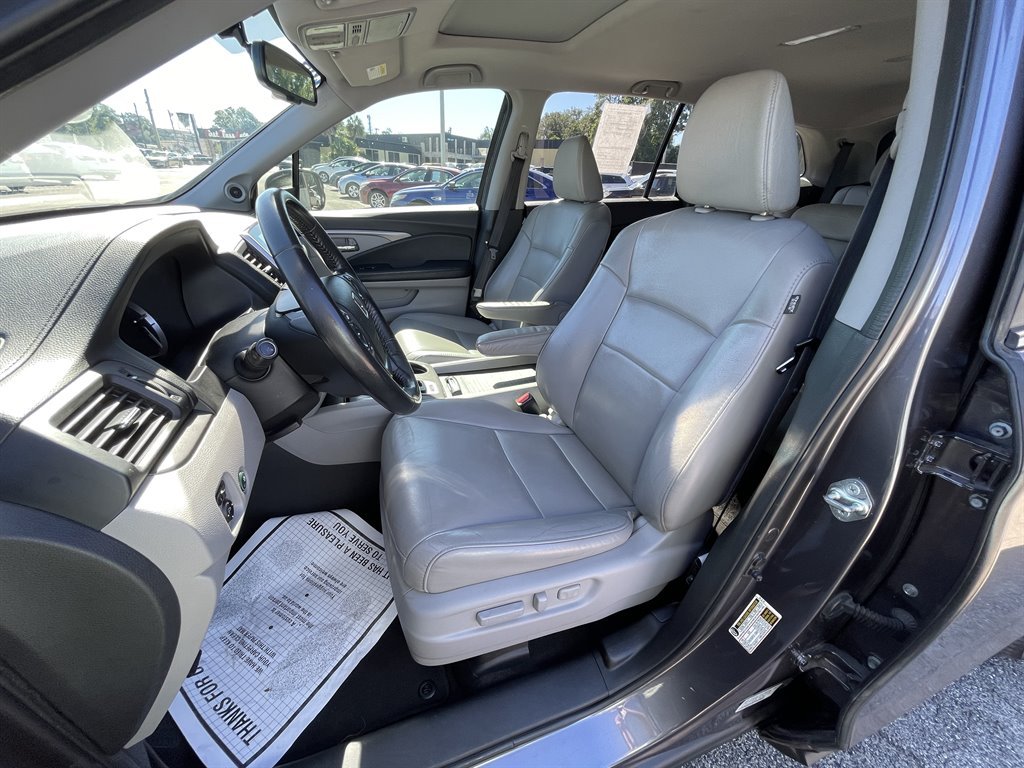 2017 Honda Pilot - $15,995