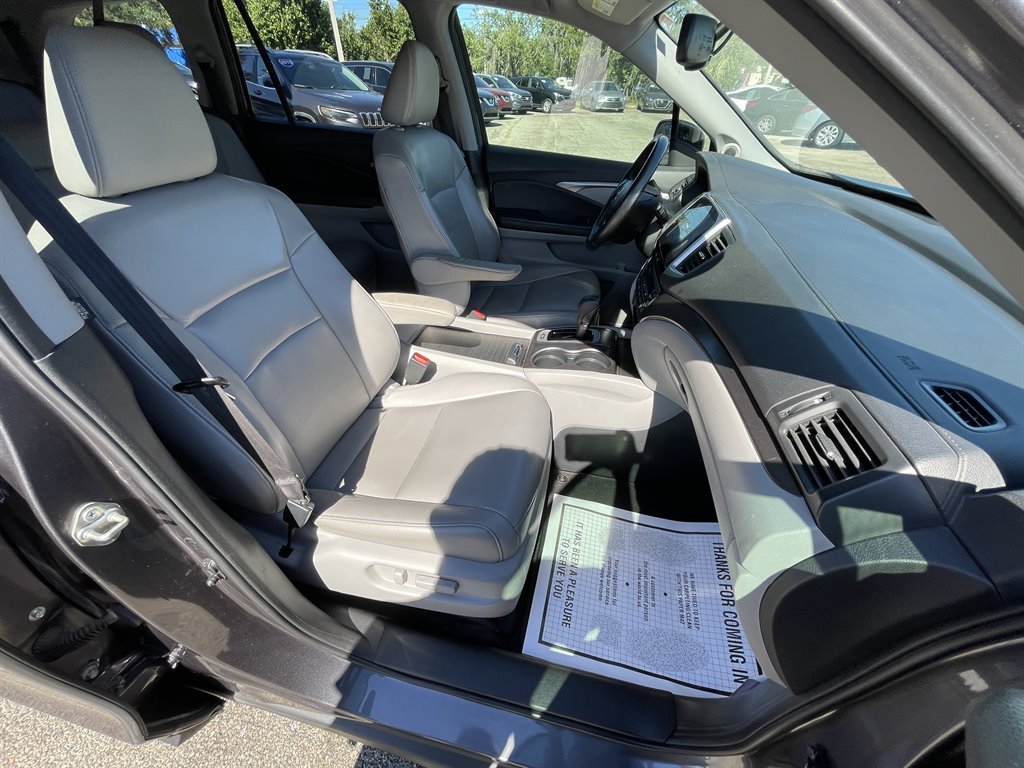 2017 Honda Pilot - $15,995