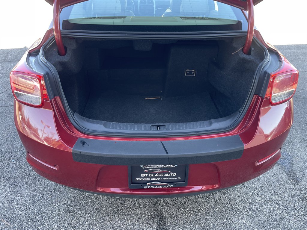 2013 Chevrolet Malibu - $9,995