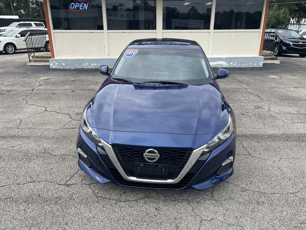 2019 Nissan Altima - $12,995