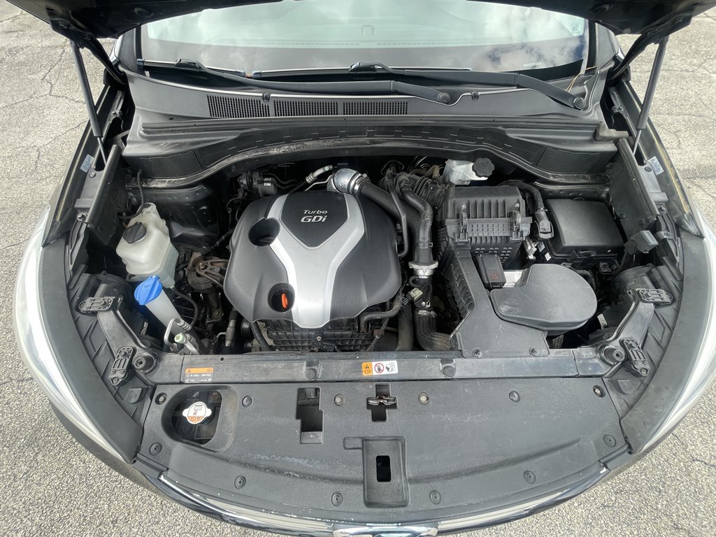 2013 Hyundai Santa Fe Sport - $10,995