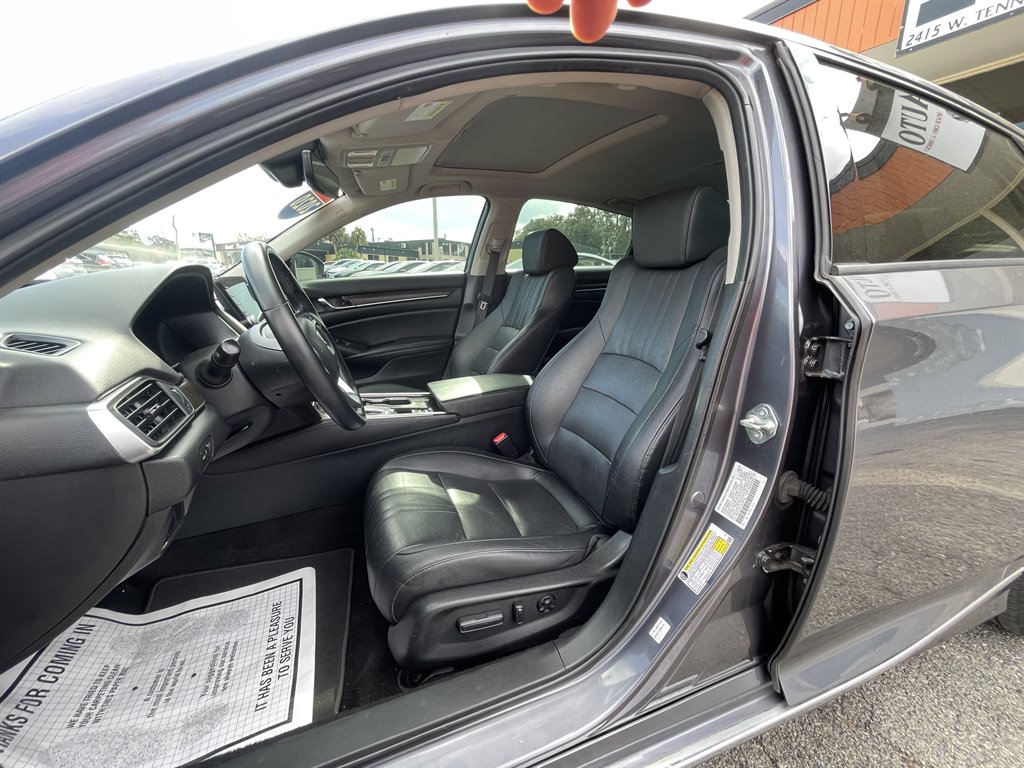 2020 Honda Accord - $19,995