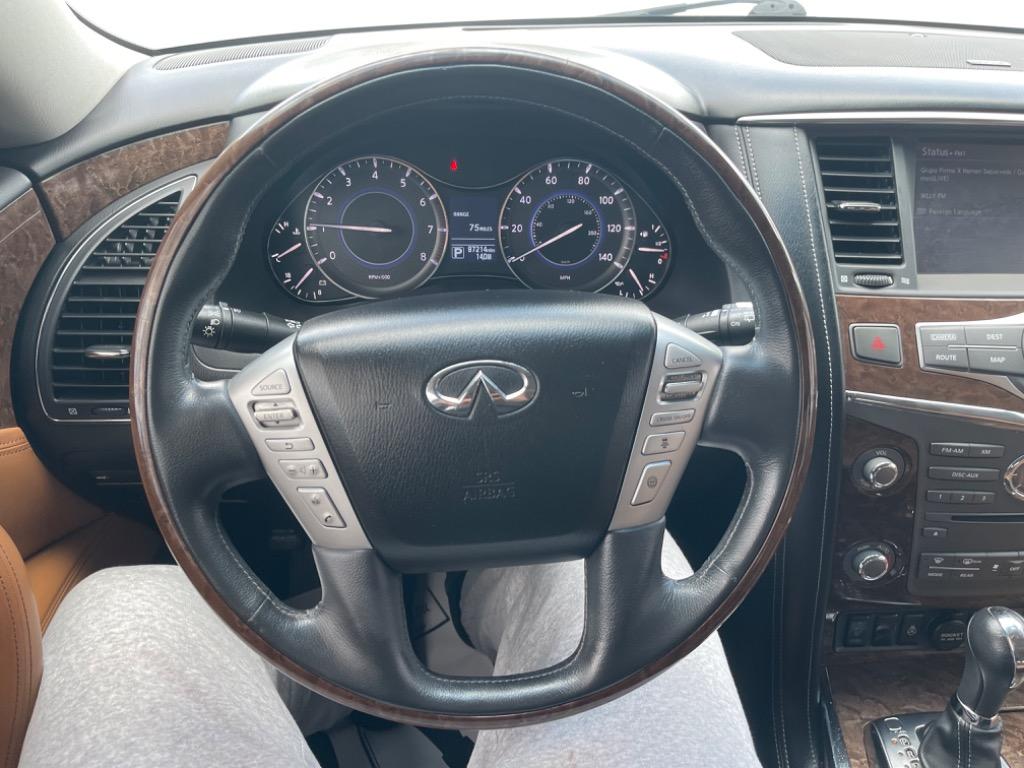2016 Infiniti QX80 photo