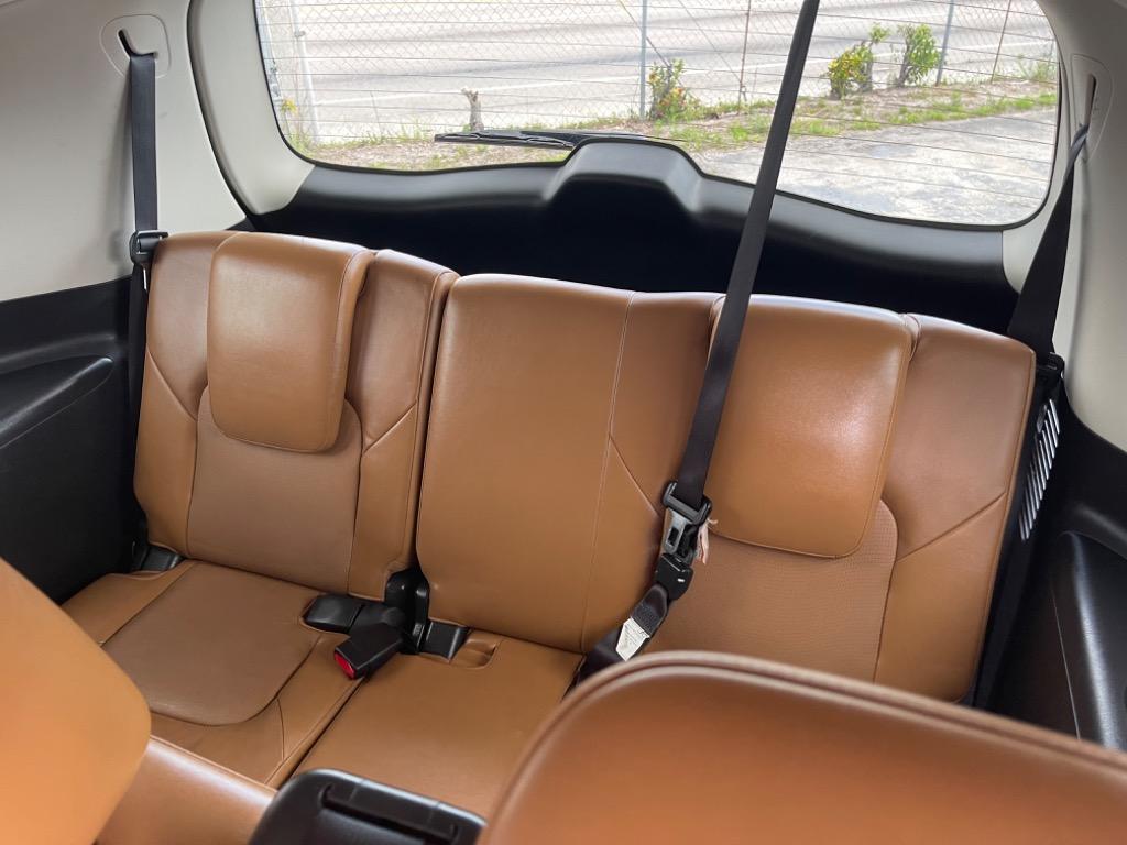 2016 Infiniti QX80 photo