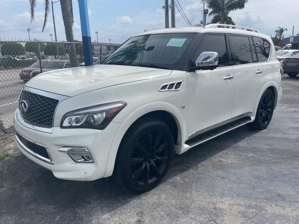 2016 Infiniti QX80 photo