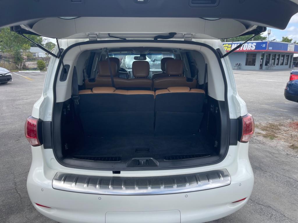 2016 Infiniti QX80 photo
