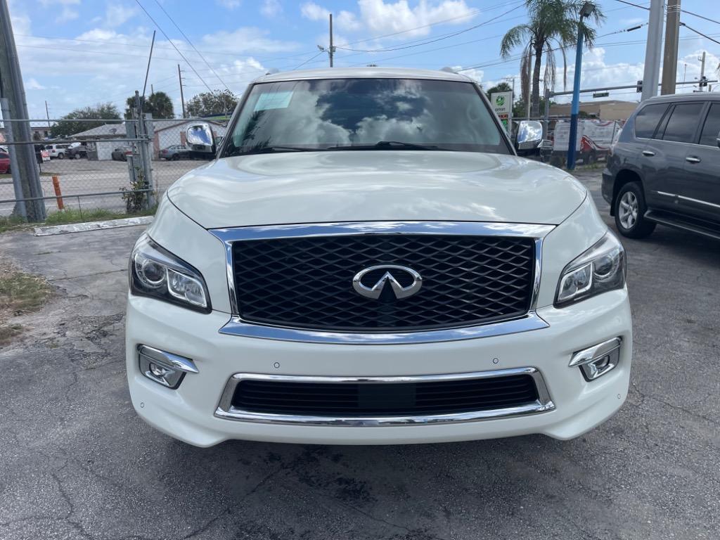 2016 Infiniti QX80 photo