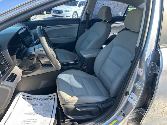 2017 Hyundai Elantra SE photo